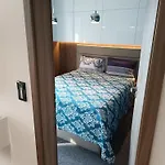 Lazuren Bryag Lux * Burgas City