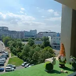Apartament Lazuren Bryag Lux