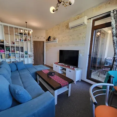 Lazuren Bryag Lux 부르가스