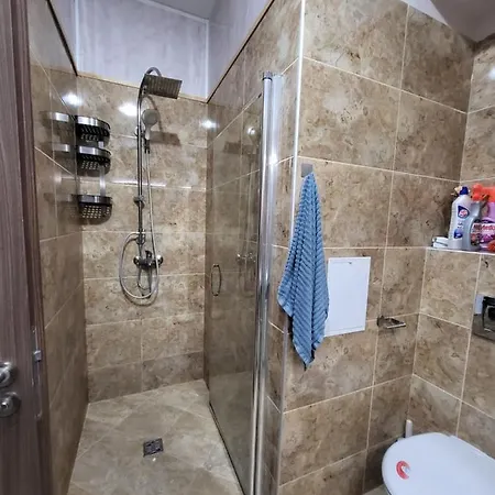 아파트 Lazuren Bryag Lux 부르가스