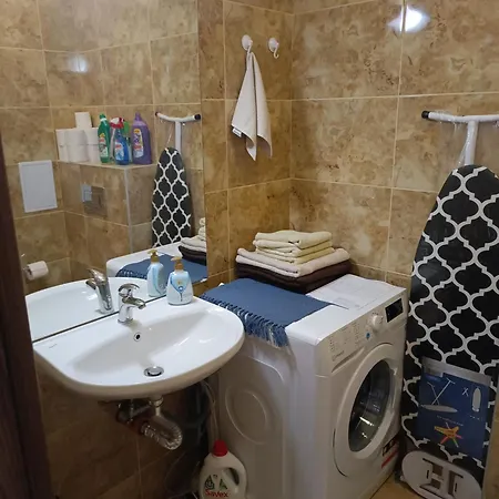 아파트 Lazuren Bryag Lux