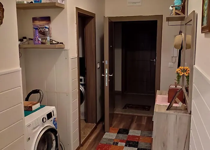 Lazuren Bryag Lux Apartmán