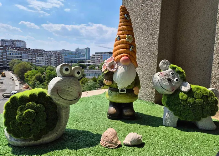 Lazuren Bryag Lux Apartmán *