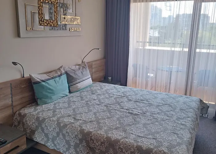 Lazuren Bryag Lux Burgas City