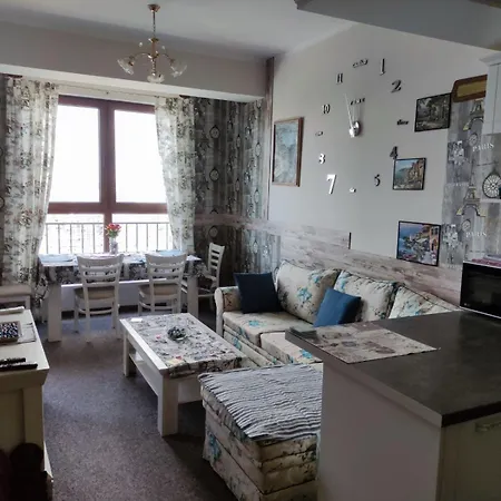 Lazuren Bryag Lux * Burgas