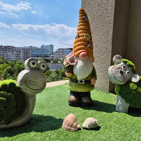 Lazuren Bryag Lux Appartement *