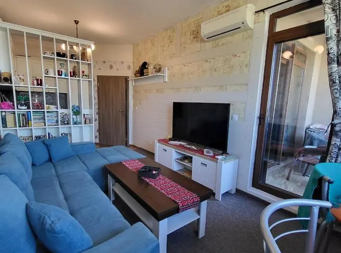 Lazuren Bryag Lux Burgas