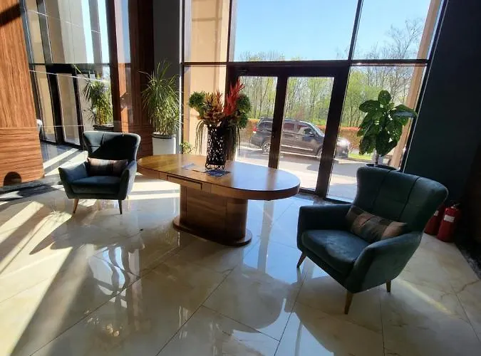 Lazuren Bryag Lux Burgas