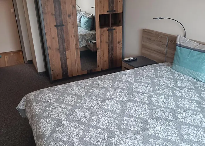 Appartement Lazuren Bryag Lux *